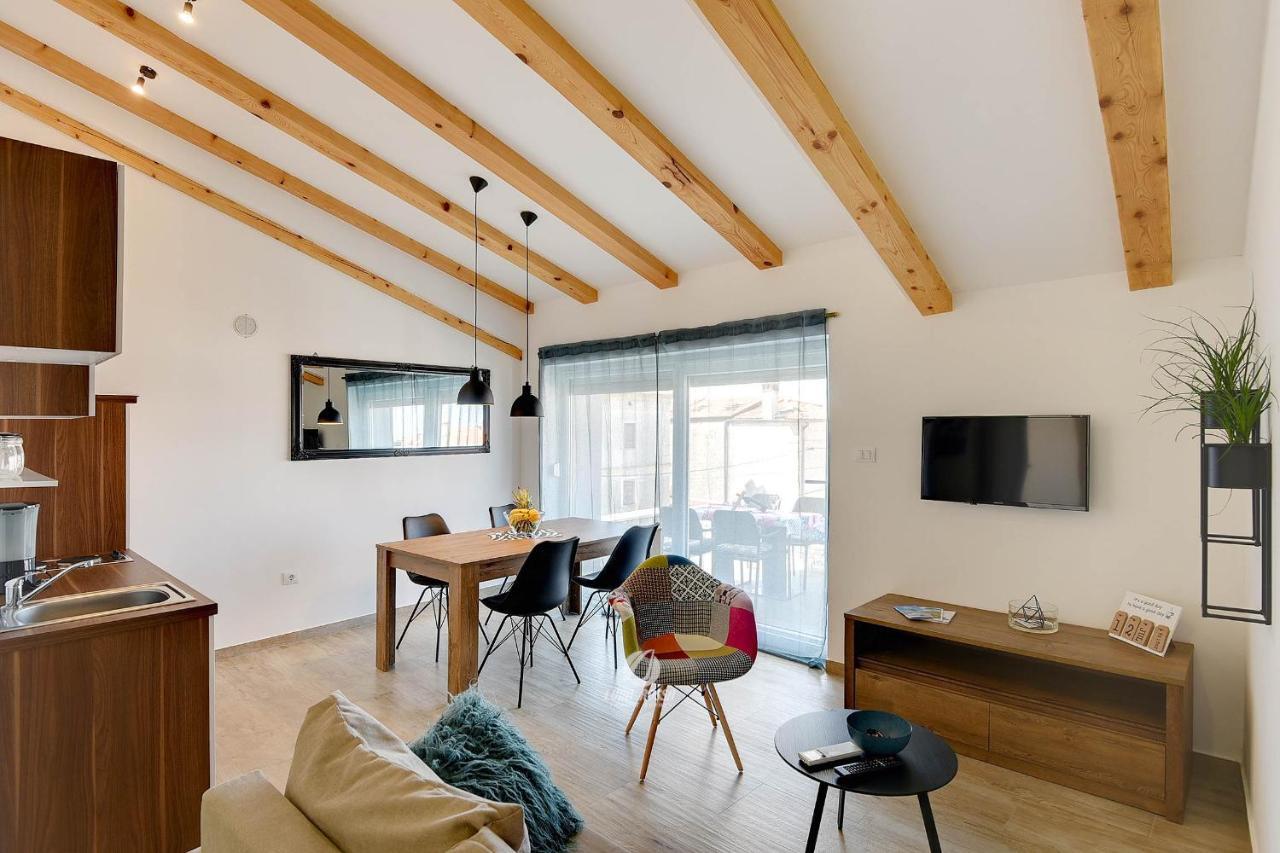 Ellmar Apartment Medulin Exterior photo